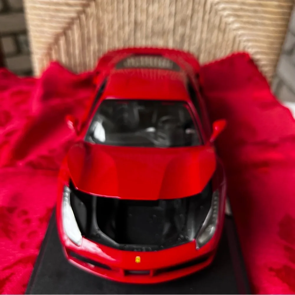 Maisto Ferrari 488 GTB Diecast Model attached on stand. - Picture 6 of 8